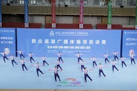 爆冷，三连败！杜兰特23+4+6，威少15+6+10，赛后阿杜一把抱住威少